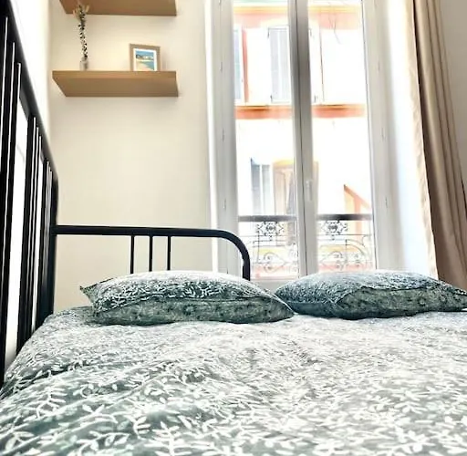 Le Nid Du Miroir